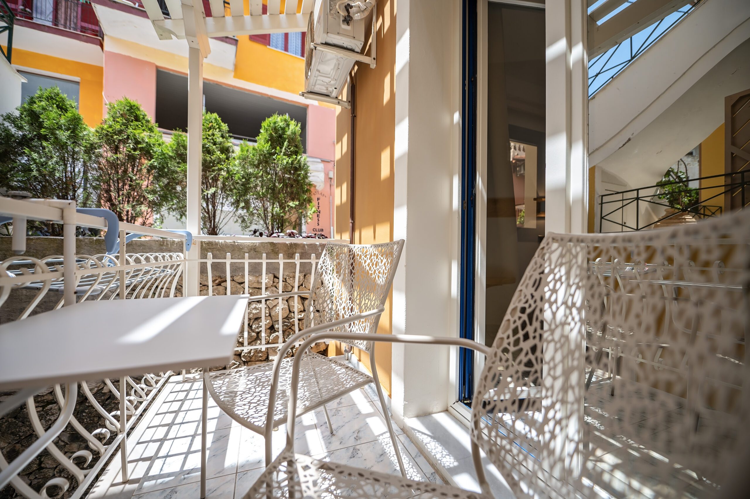 Quiet Studio with Private Balcony Image A_2