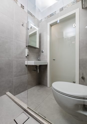 Studio with Balcony 8