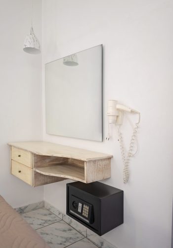 Garden View Studio Image 14